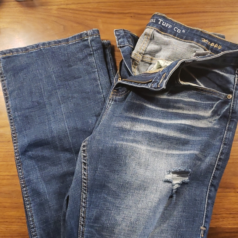 Cowgirl Tuff "Happy" 30x35